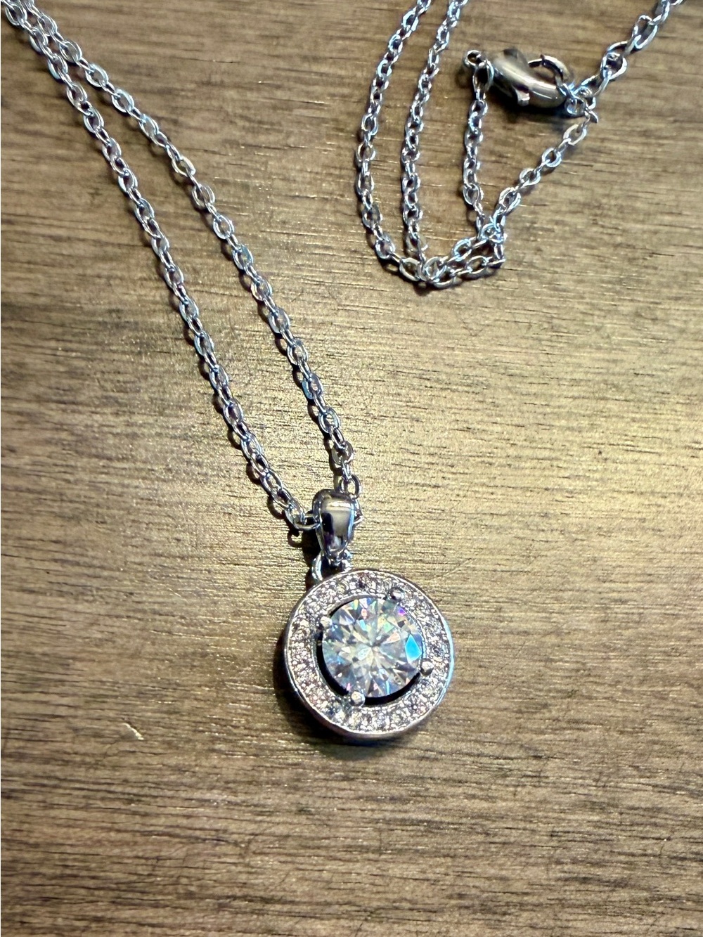 Beautiful Silver Halo Pendant Necklace with 1 Carat Moissanite